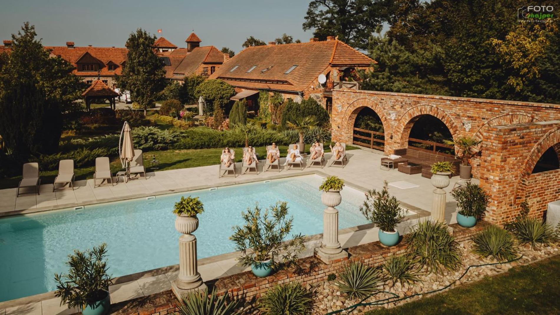 Zabi Dwor - Hotel - Restauracja - Spa Zielona Góra Exteriör bild